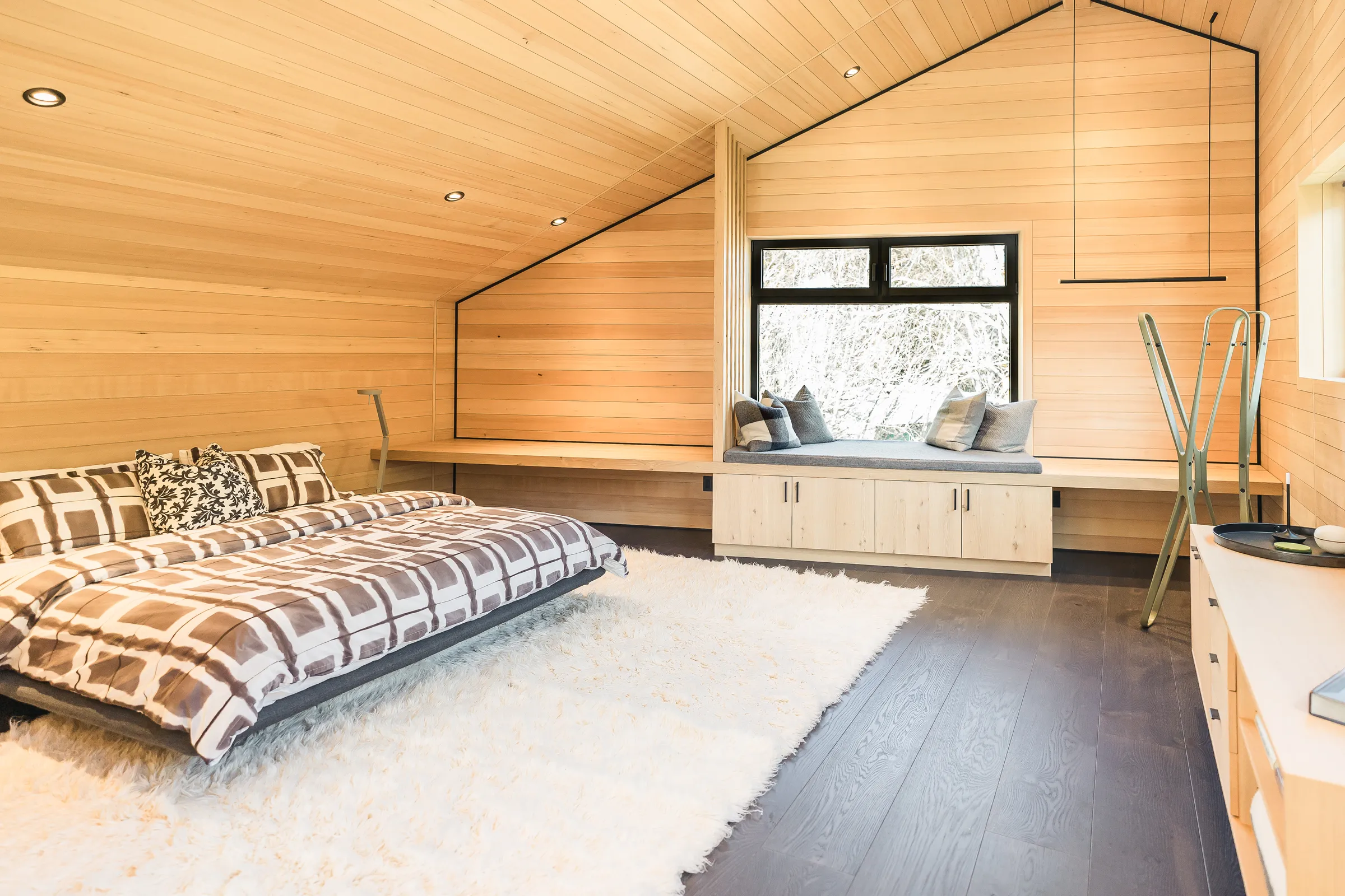 revelstoke-electric-residential-kota-02