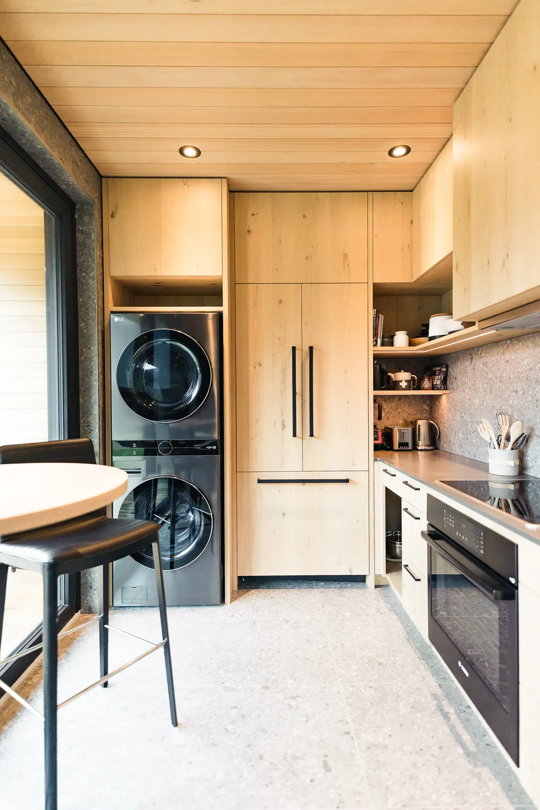 revelstoke-electric-residential-kota-05