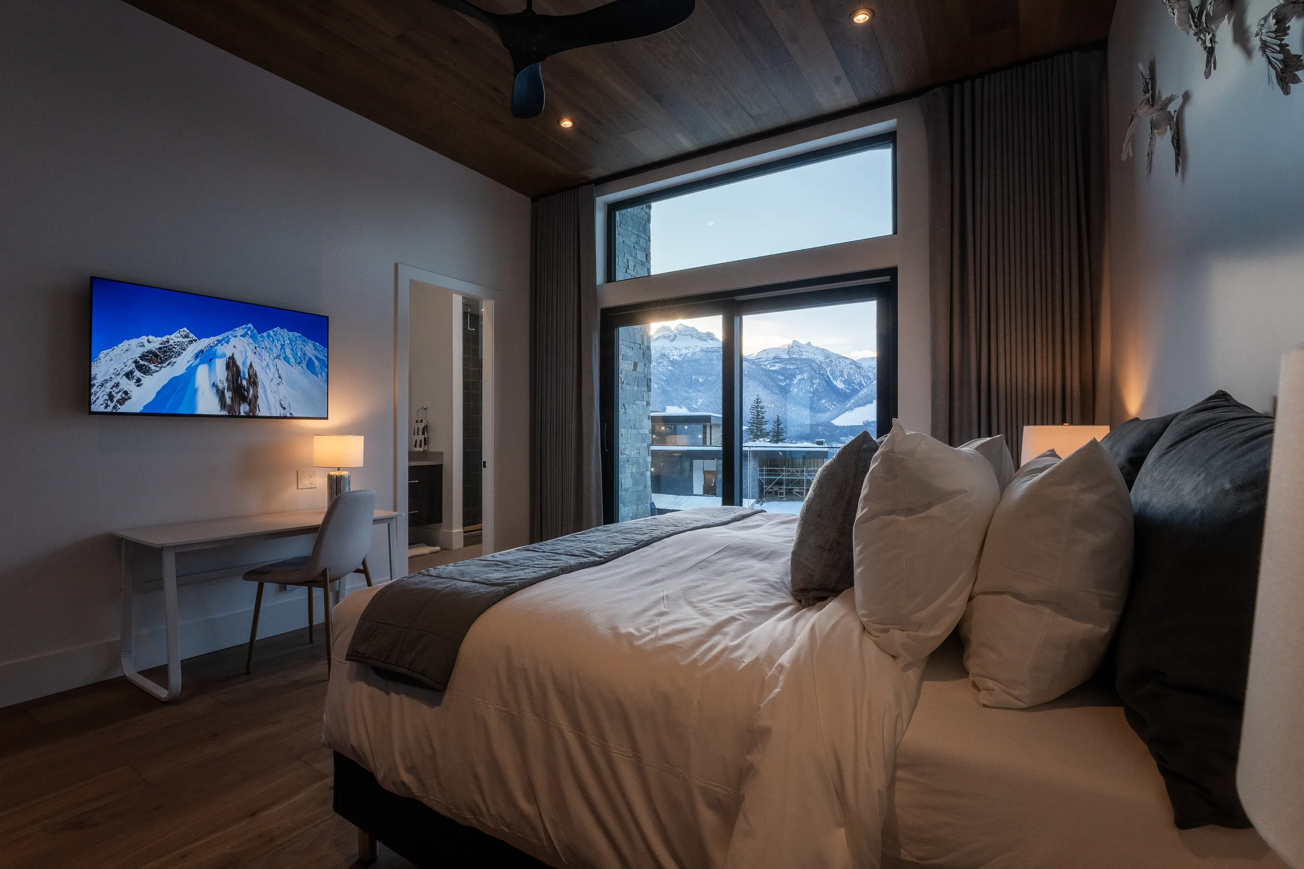 revelstoke-electric-sitka-spruce-kerri-knapp-001