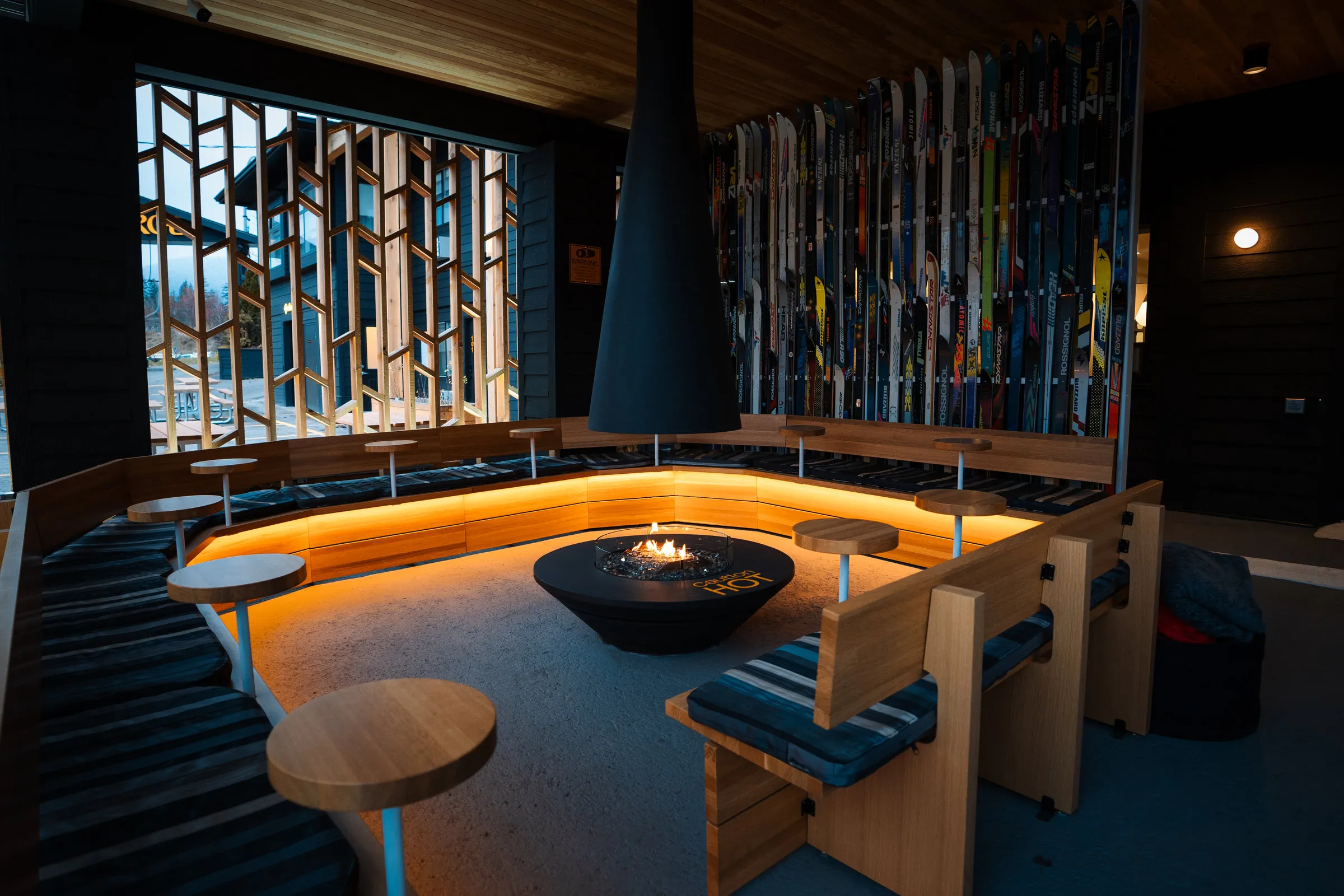 vrge-hotel-revelstoke-electric-18